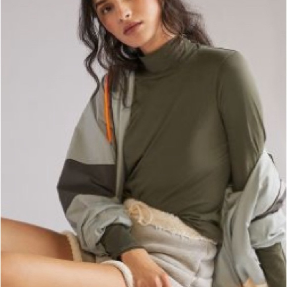 Anthropologie Long Sleeve Gauzy Turtleneck M
